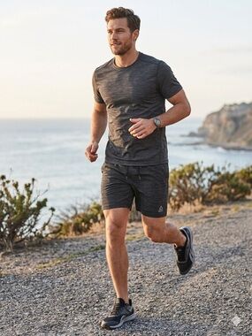 Reebok Men’s Gray Shorts Size Medium Waist 16.5” A0149